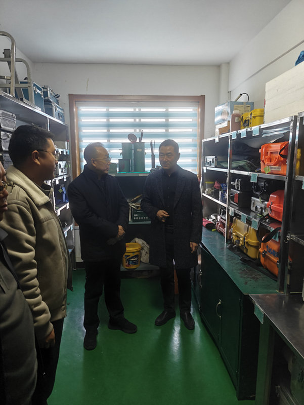 庆阳市总工会领导莅临信合与恒达公司参观指导，共谋企业发展新篇章
